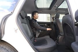 后排空间