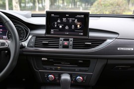 2017款 奥迪A6 Avant 2.0T Sport运动型