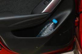 2018款 马自达CX-4 2.0L 自动两驱蓝天探索版