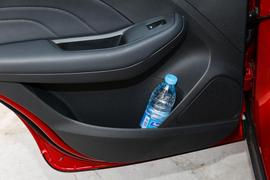 2018款 荣威RX3 1.6L 手动旗舰版