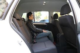 后排空间