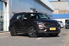 2017款 现代全新胜达 2.0T 自动两驱智能型 7座