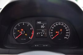 2013款大众朗行1.6L自动舒适型