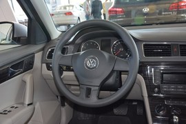 2013款大众朗行1.6L自动舒适型