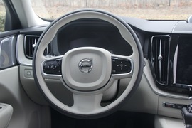 沃尔沃XC60 2018款 T5 四驱智雅豪华版