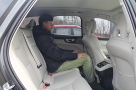 沃尔沃XC60 2018款 T5 四驱智雅豪华版