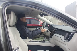 沃尔沃XC60 2018款 T5 四驱智雅豪华版