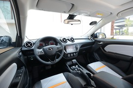 2018款东南DX3 1.5T 户外版 CVT尊贵型