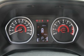 2018款东南DX3 1.5T 户外版 CVT尊贵型