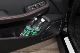 2017款 众泰大迈X5 升级版 1.5T CVT知县型