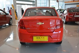 2013款雪佛兰赛欧三厢1.2 手动温馨版