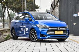 2017款 宋MAX 1.5T 自动互联尊贵型