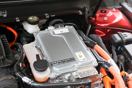 2018款福特蒙迪欧混合动力 2.0 PHEV智尊旗舰型