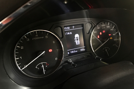 2018款 2.4L汽油四驱豪华型长货箱ZG24