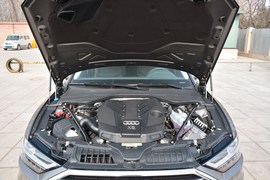2018款奥迪A8L 55TFSI quattro 豪华型