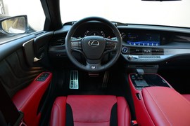 2018款雷克萨斯LS500h F SPORT