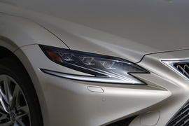 2018款雷克萨斯LS350豪华版