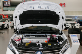 2018款 比亚迪 秦EV450 智联尊尚型