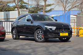 2018款 玛莎拉蒂 Levante 3.0T 自动350Hp 标准版
