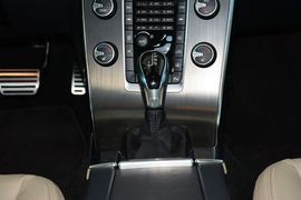 2014款沃尔沃S60L T5智越版