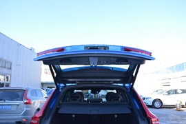 2018款 沃尔沃XC60 T8 E驱混动 智尊豪华版