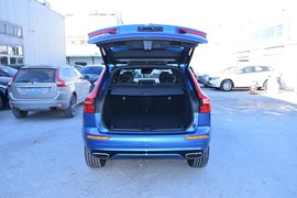 2018款 沃尔沃XC60 T8 E驱混动 智尊豪华版