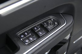 2018款众泰T800 2.0T自动旗舰智联型7座