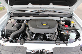 2018款五十铃铃拓 2.5T手动四驱豪华型