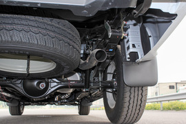 2018款五十铃铃拓 2.5T手动四驱豪华型