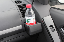 2018款五十铃铃拓 2.5T手动四驱豪华型