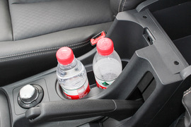 2018款五十铃铃拓 2.5T手动四驱豪华型