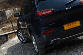 2014款Jeep自由光试驾