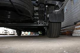 2018款 上汽大通V80 2.5T 6挡手动傲运通长轴中顶6710座