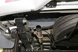 2018款 上汽大通V80 2.5T 6挡手动傲运通短轴超低顶5-6座