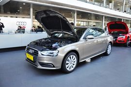 2013款奥迪A4L 40TFSI个性运动版到店实拍
