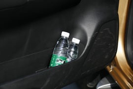日产途达 2.5L 自动四驱旗舰版