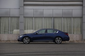 2018款 英菲尼迪 Q50L 2.0T 逸享版