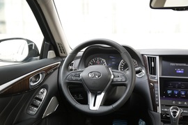 2018款 英菲尼迪 Q50L 2.0T 逸享版