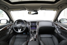 2018款 英菲尼迪 Q50L 2.0T 逸享版
