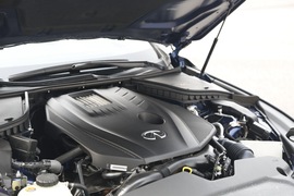 2018款 英菲尼迪 Q50L 2.0T 逸享版