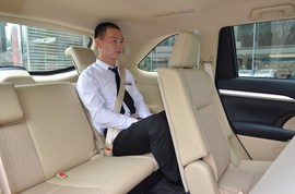 2018款 丰田 汉兰达 2.0T自动两驱精英版7座