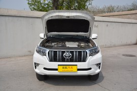 2018款 丰田 普拉多 3.5L VX 后挂备胎