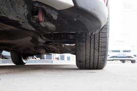 2018款 三菱 欧蓝德 2.0L 两驱荣耀版 5座