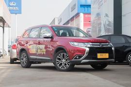 2018款 三菱 欧蓝德 2.0L 两驱荣耀版 5座