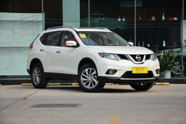 2014款日产奇骏2.5L XV NAVI CVT至尊版 四驱