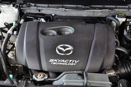 2013款马自达CX-5 2.5L AT四驱旗舰型