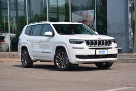 2018款 Jeep 大指挥官 2.0T 四驱智享版