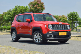 2018款Jeep自由侠 互联大屏版 180T 自动高能版