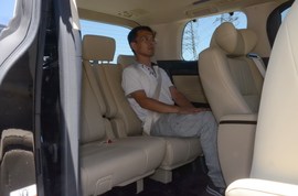 2018款 丰田 埃尔法 改款 3.5L 豪华版