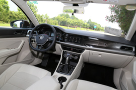 2018款大众朗逸 280TSI DSG豪华版